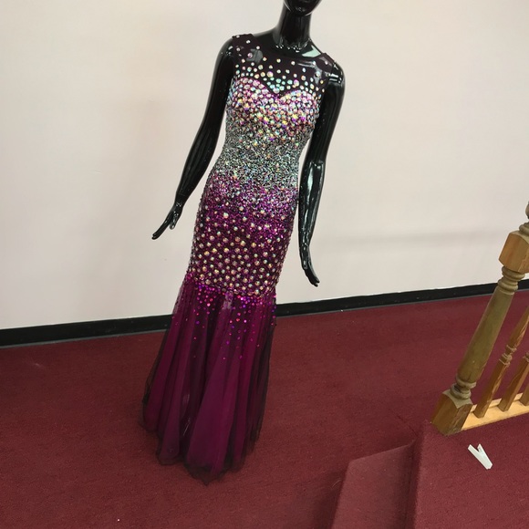 FLASH SALE ‼️‼️ Black/Plum Jolen Dress - Picture 5 of 5